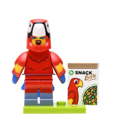 Vrouw in papegaai kostuum